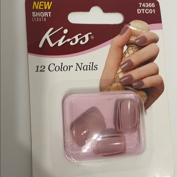 Acrylic nail bundle - Picture 5 of 5